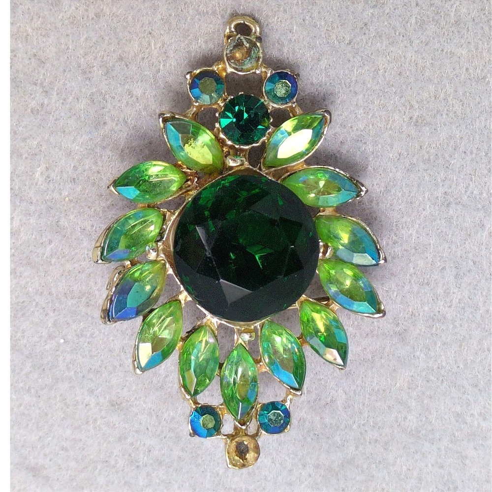 Vintage Green Aurora Borealis Rhinestone Brooch Pendant Goldtone Sunburst Floral